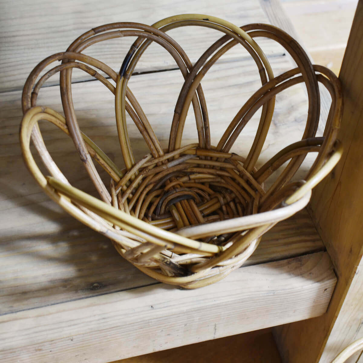 ARUROG BASKET