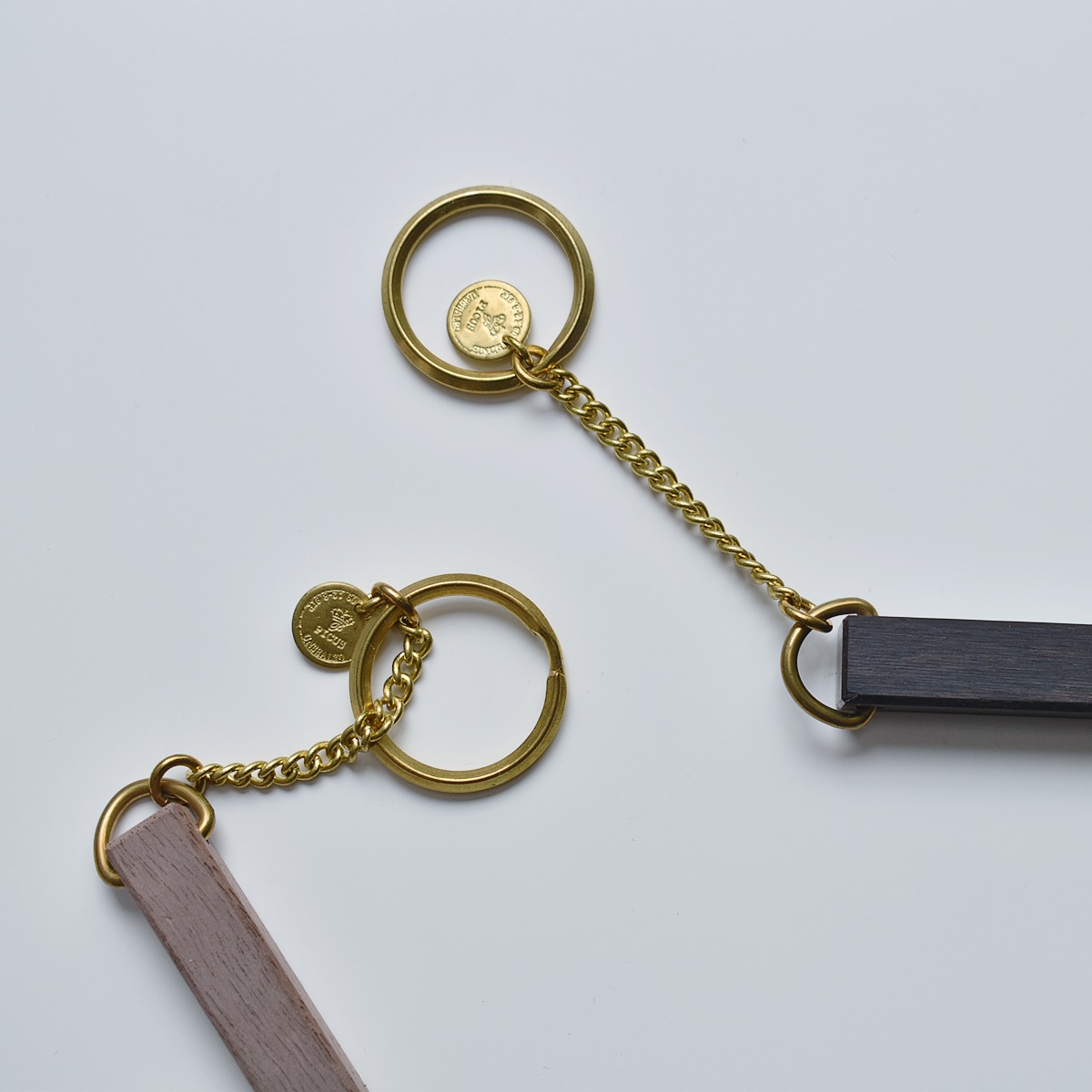 WOOD HOTEL KEY-HOLDER