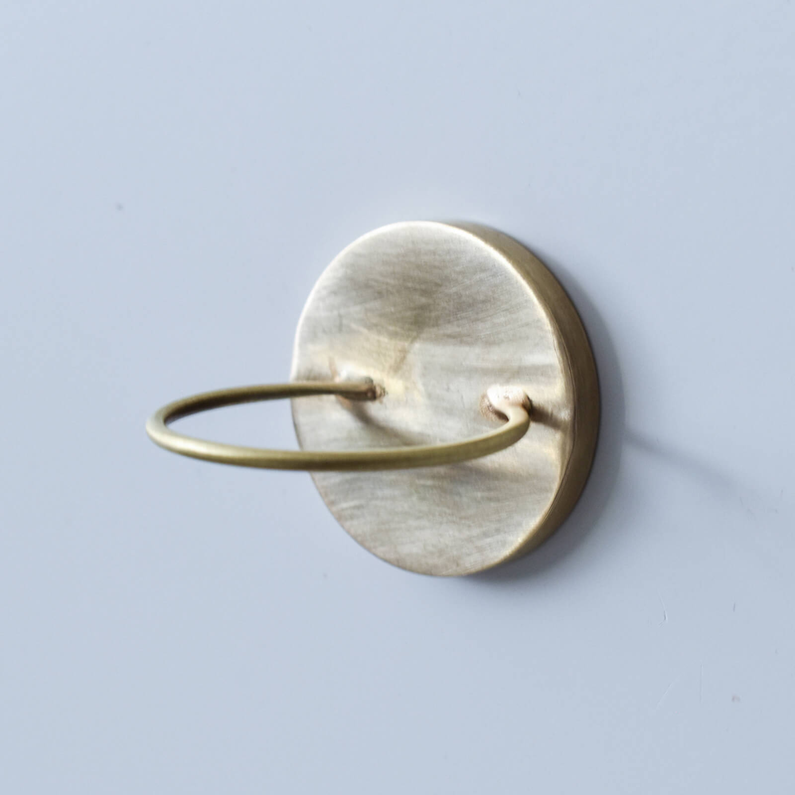 WOOD PINCHING MAGNET