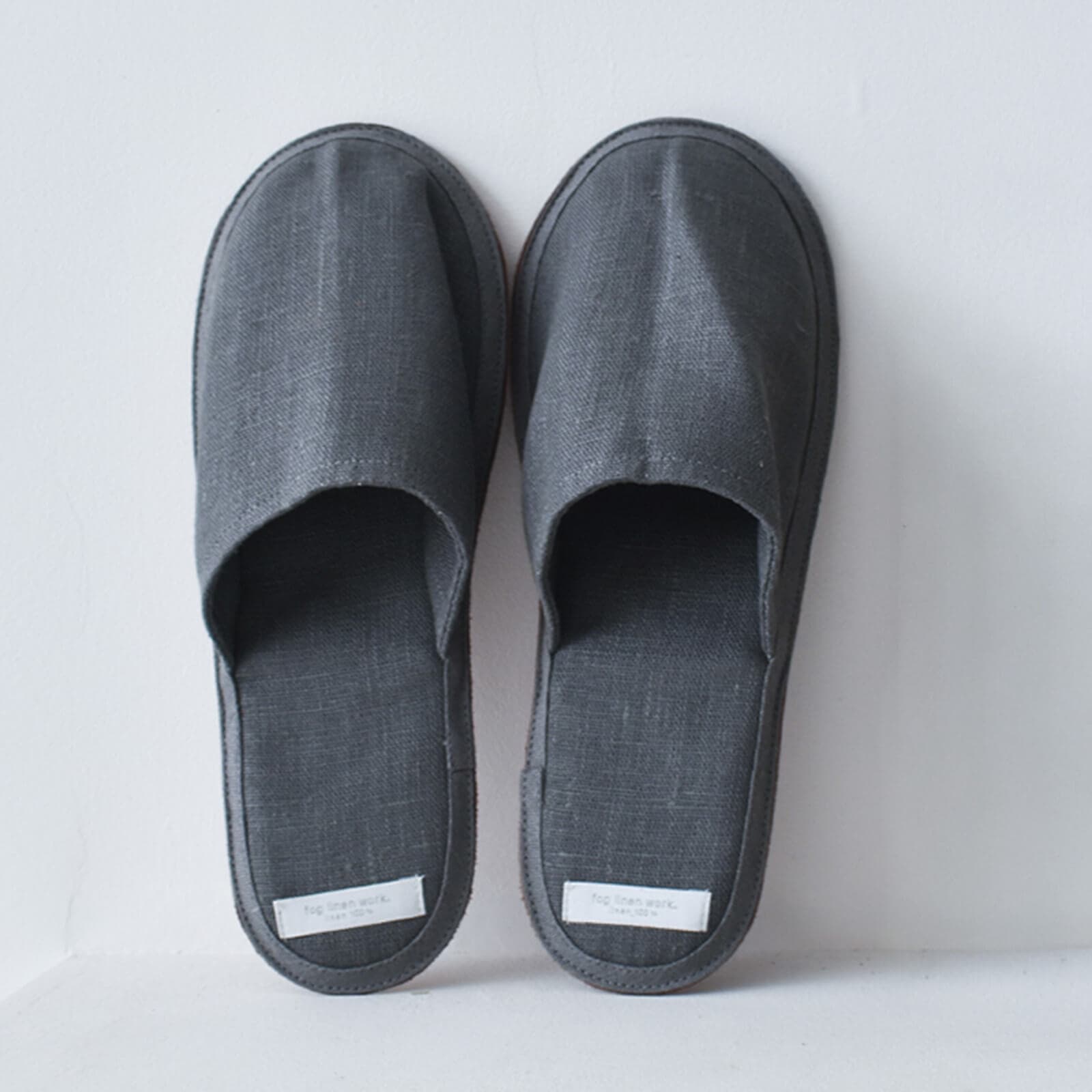 LINEN SLIPPERS