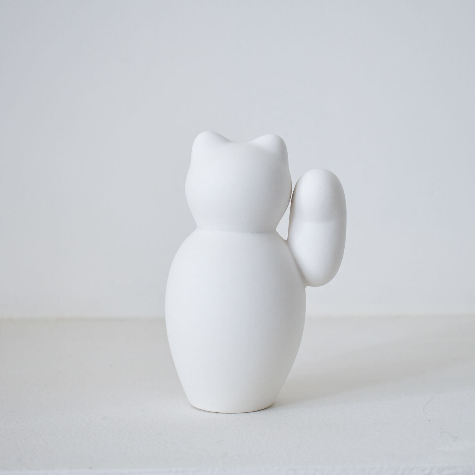 遊園のネコ次様 MANEKINEKO / 菊池俊治｜CATAWARA（カタワラ）