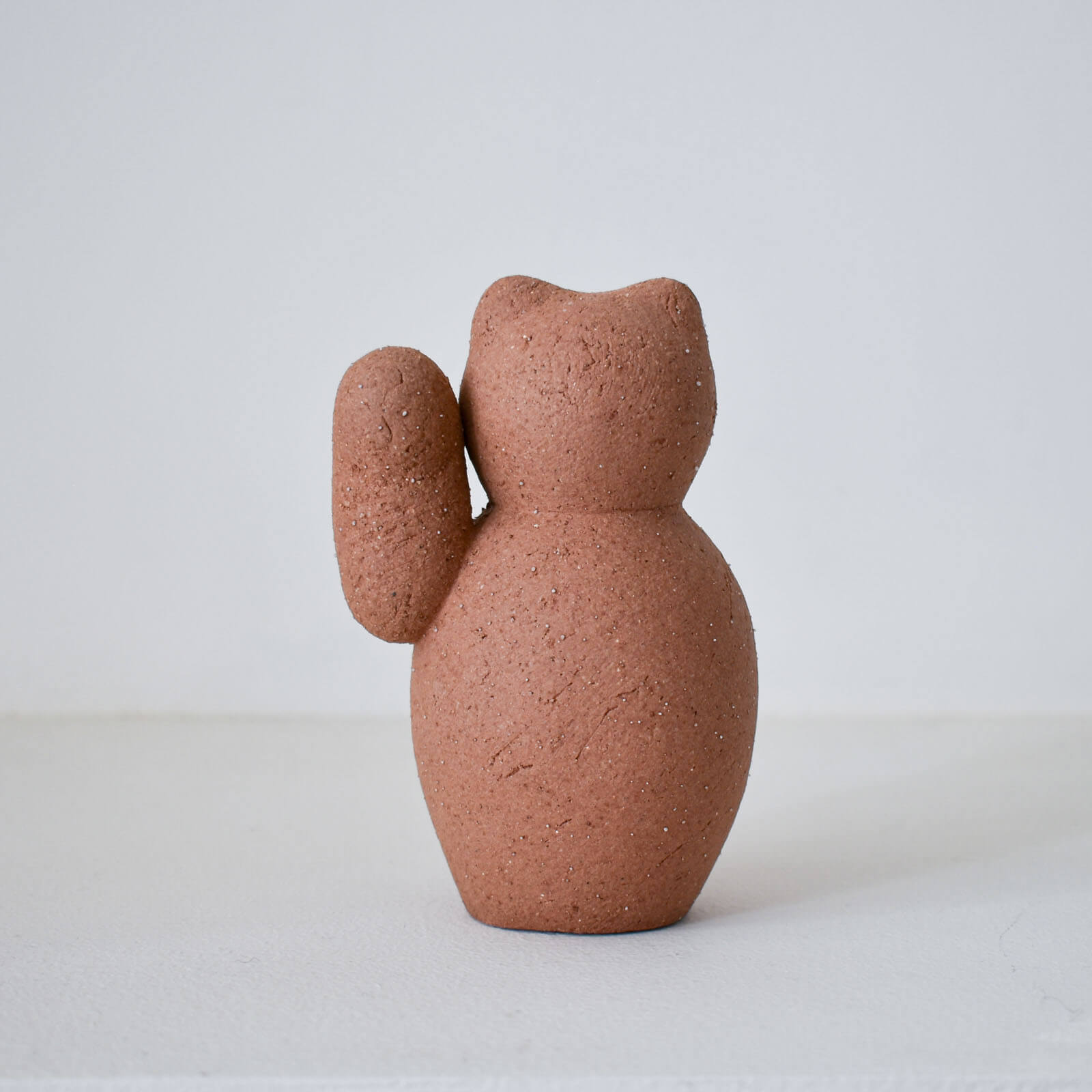 MANEKINEKO / 菊池俊治｜CATAWARA（カタワラ）
