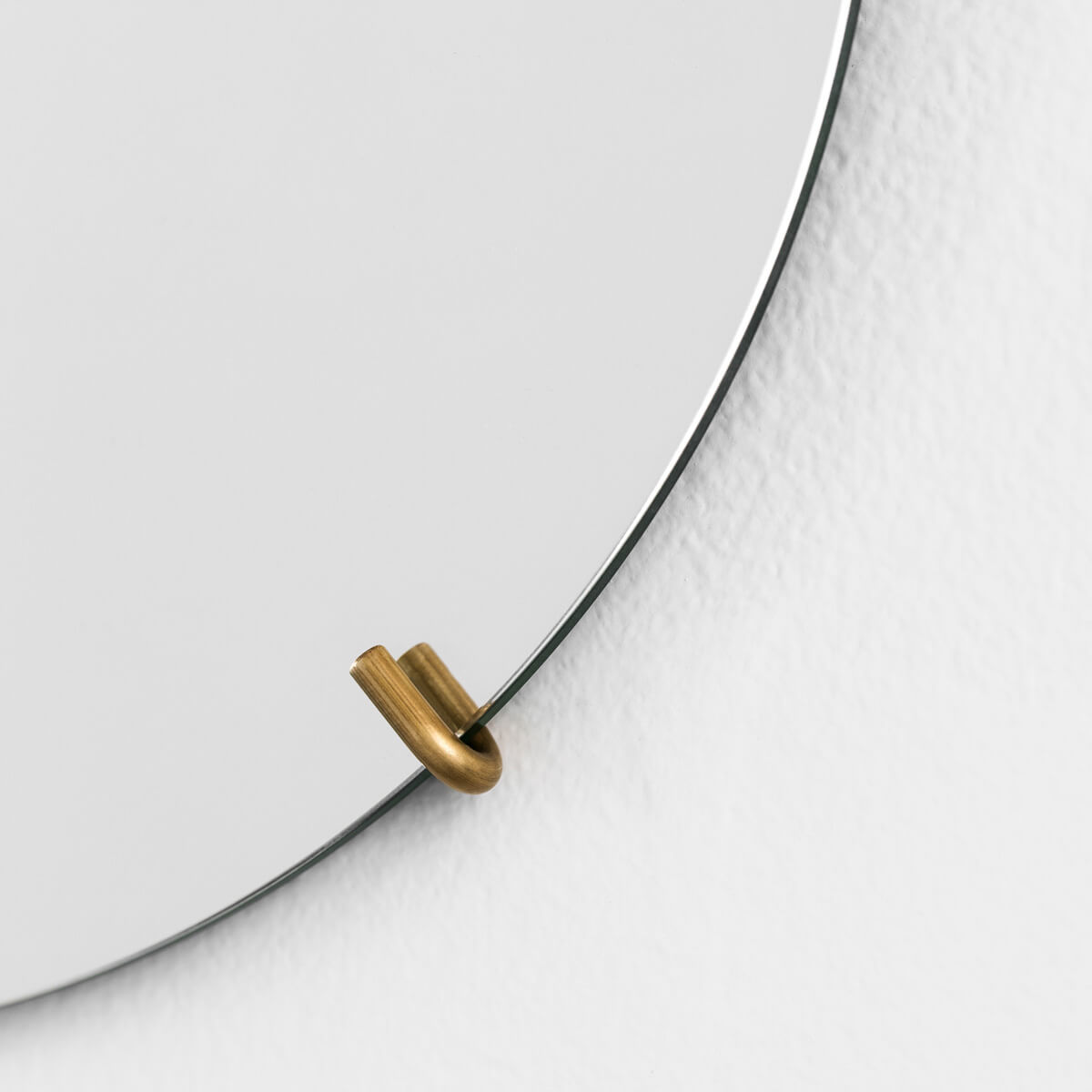 MOEBE WALL MIRROR