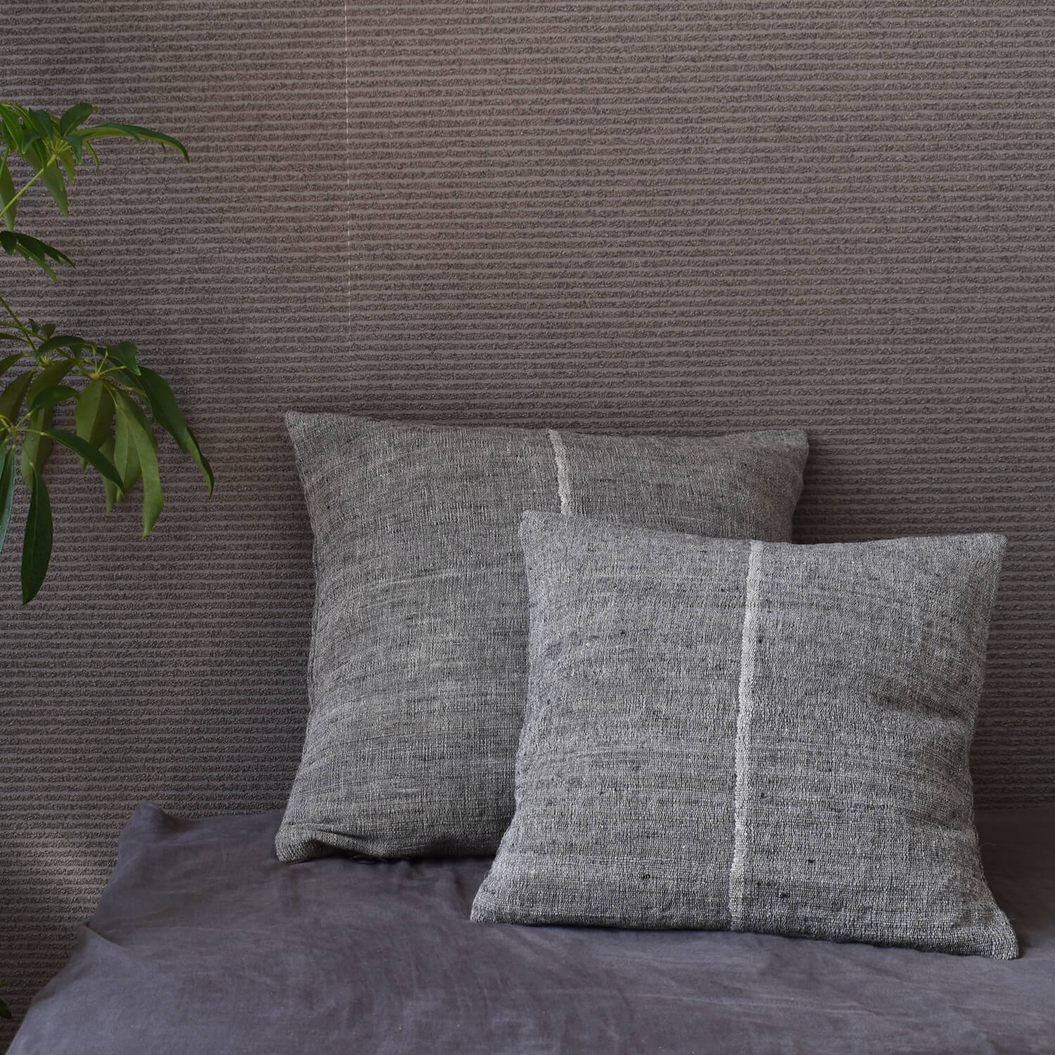 mills cushion （ インド手織りのクッション ）｜CATAWARA（カタワラ）