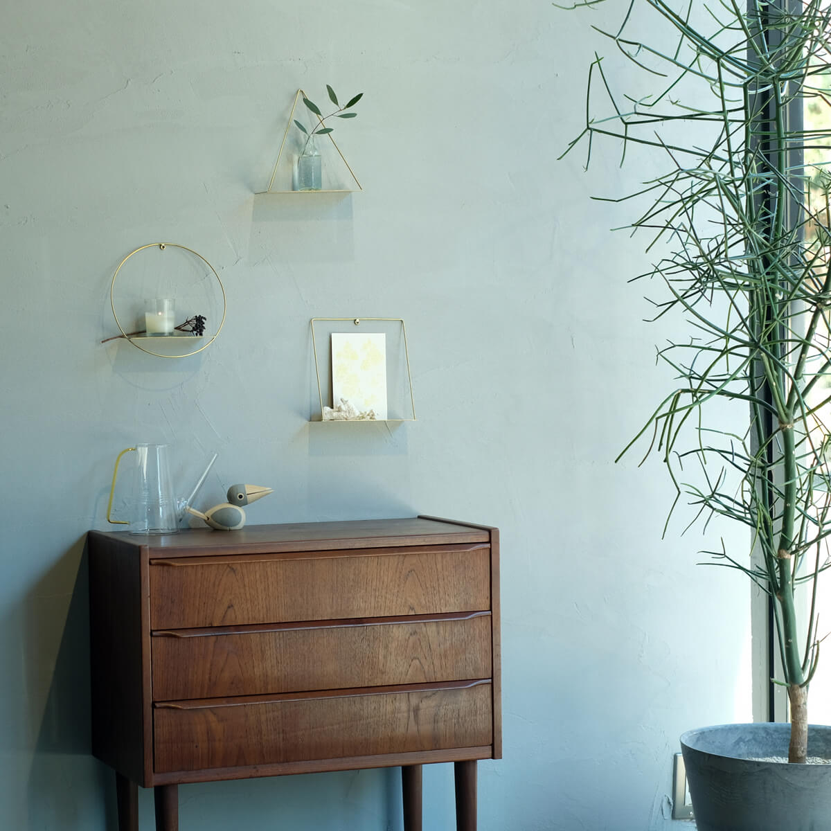 PIKE WALL BRASS SHELF