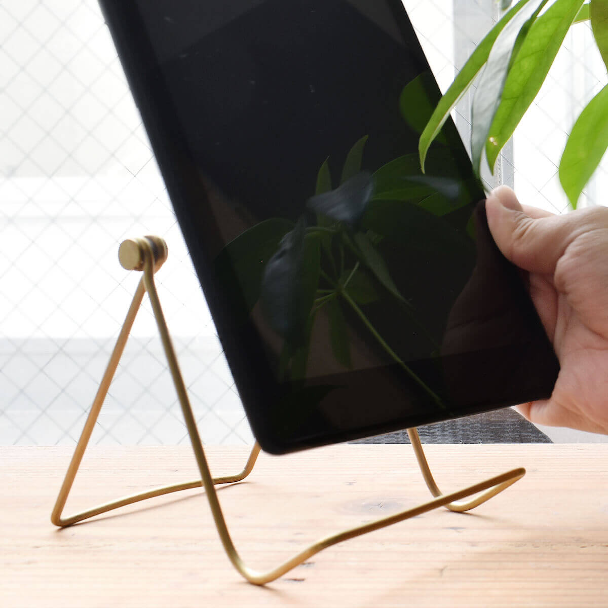 BRASS FOLDING TOOL STAND