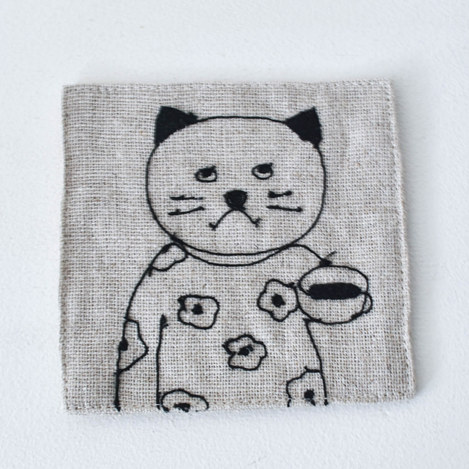 リネンの刺繍コースター / 菅原しおん・倉敷意匠｜CATAWARA（カタワラ）
