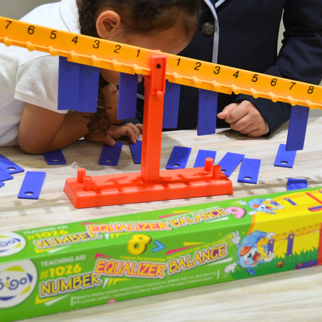 知育玩具 バランスシーソー チャイルド社幼児教育部 対象年齢4歳以上(2490-0050/rh50378c)