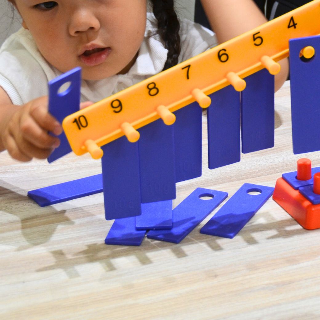 知育玩具 バランスシーソー チャイルド社幼児教育部 対象年齢4歳以上(2490-0050/rh50378c)