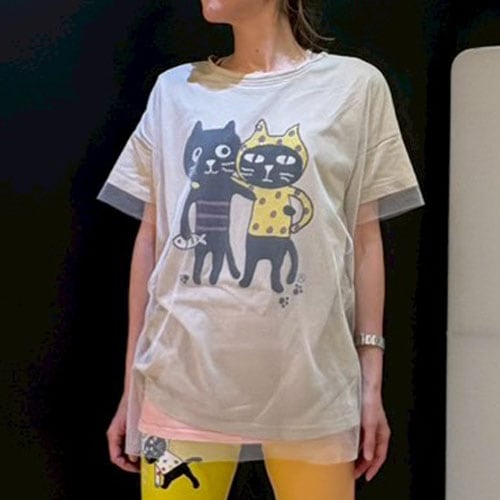 カラフルキャッツフレンズレイヤードTシャツ