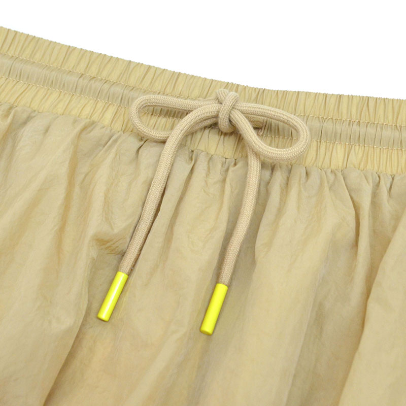 トゥインクルナイロンスカート