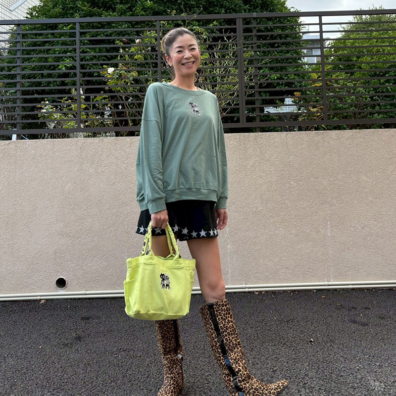 キャッツフレンズエンブロイダリーロングTシャツ