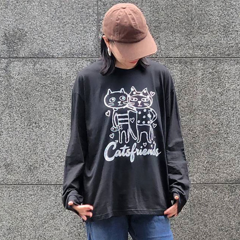 キャッツフレンズレッドロングTシャツ