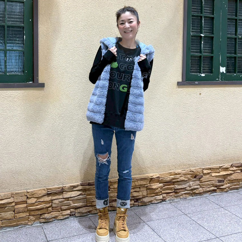 Me&Yo Tongue ロングTシャツ