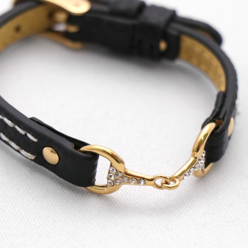 EQUESTRIAN �ե��� �֥쥹��å�