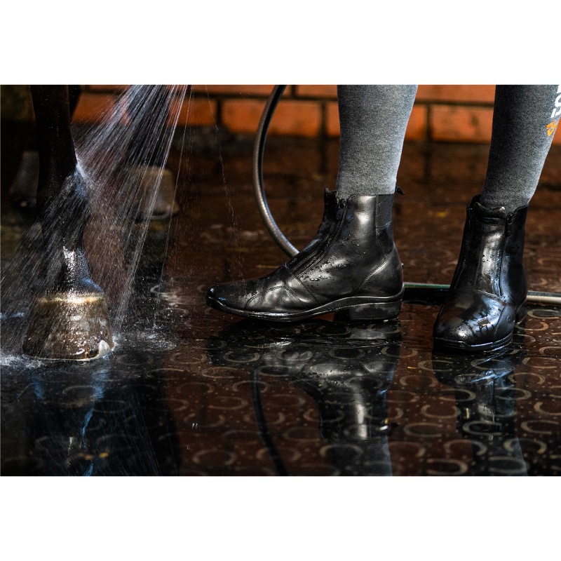 Tonics�ʥȥ˥å����� ���å����쥤 ����åѡ��֡���