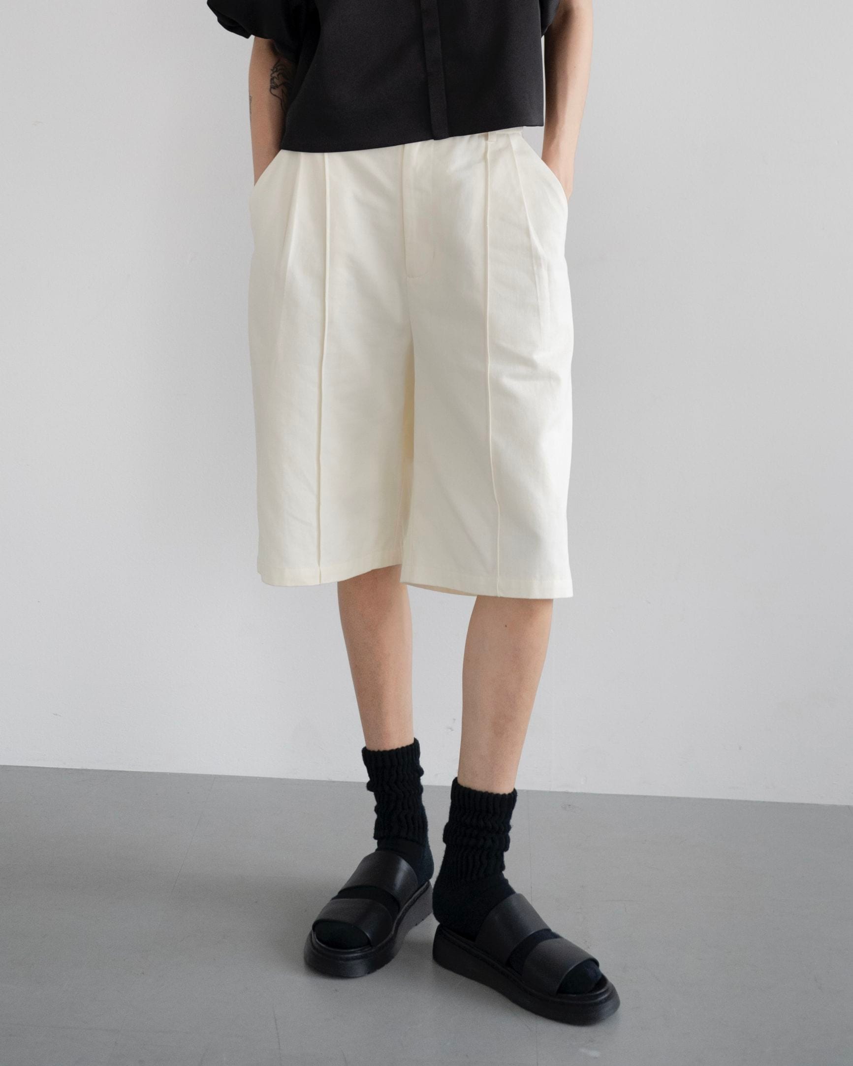 caveza rosso カベサロッソ　センターシームハーフパンツ センターシームハーフパンツ/CAVEZA ROSSO/カベサロッソ7/9 | NEW