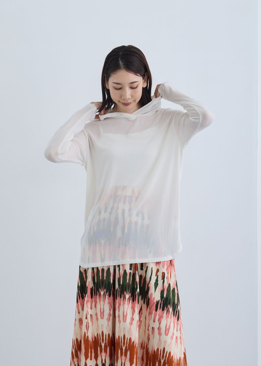 TOPS | Cour Carre an ONLINE STORE