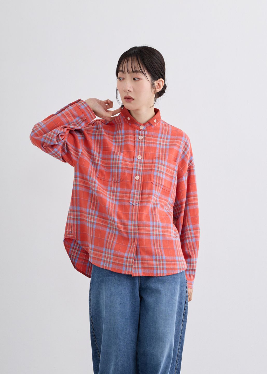 BRAND,LUIS MARI | Cour Carre an ONLINE STORE