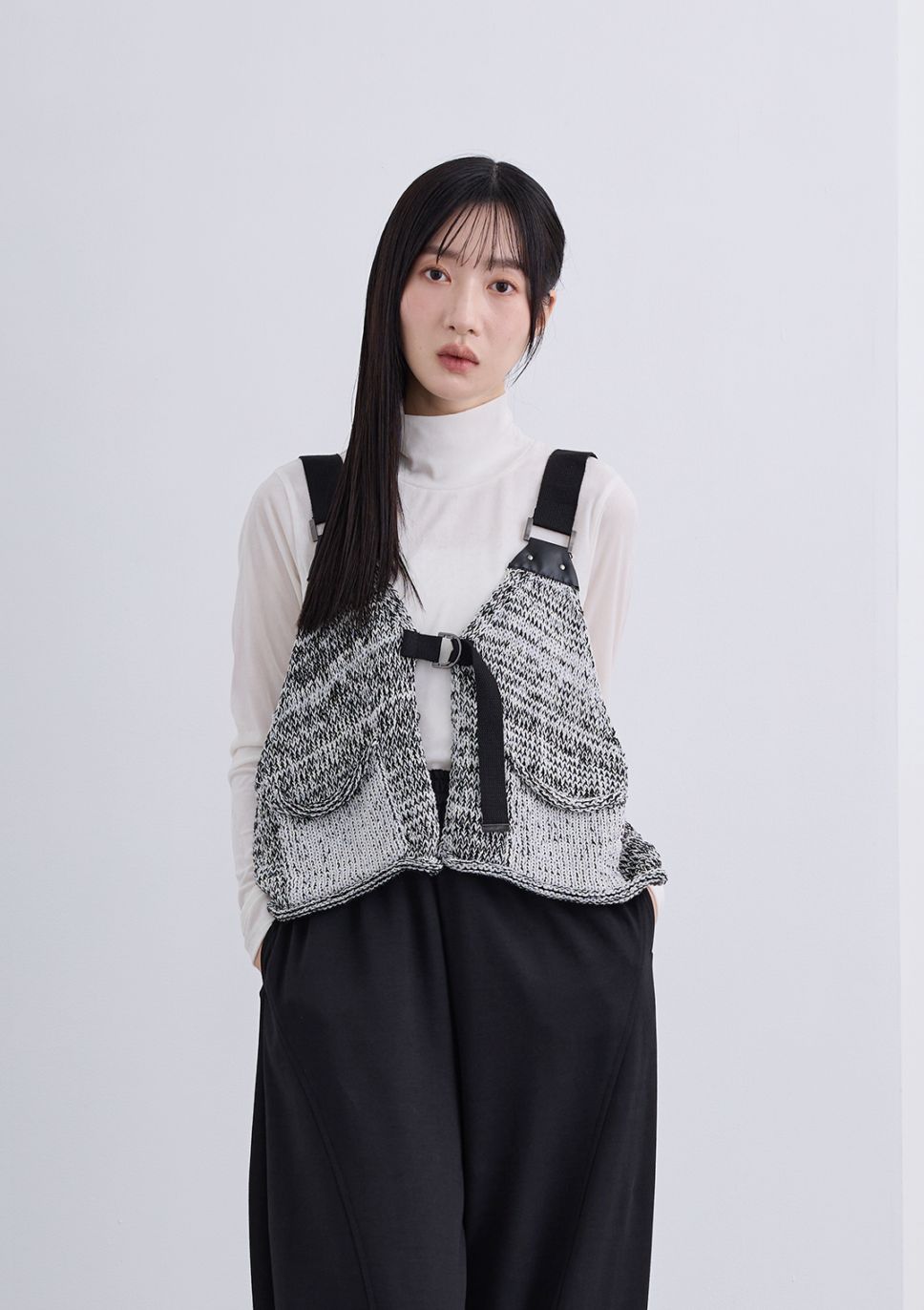 TOPS | Cour Carre an ONLINE STORE