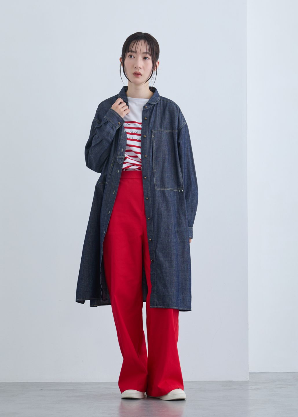 BRAND,LUIS MARI | Cour Carre an ONLINE STORE