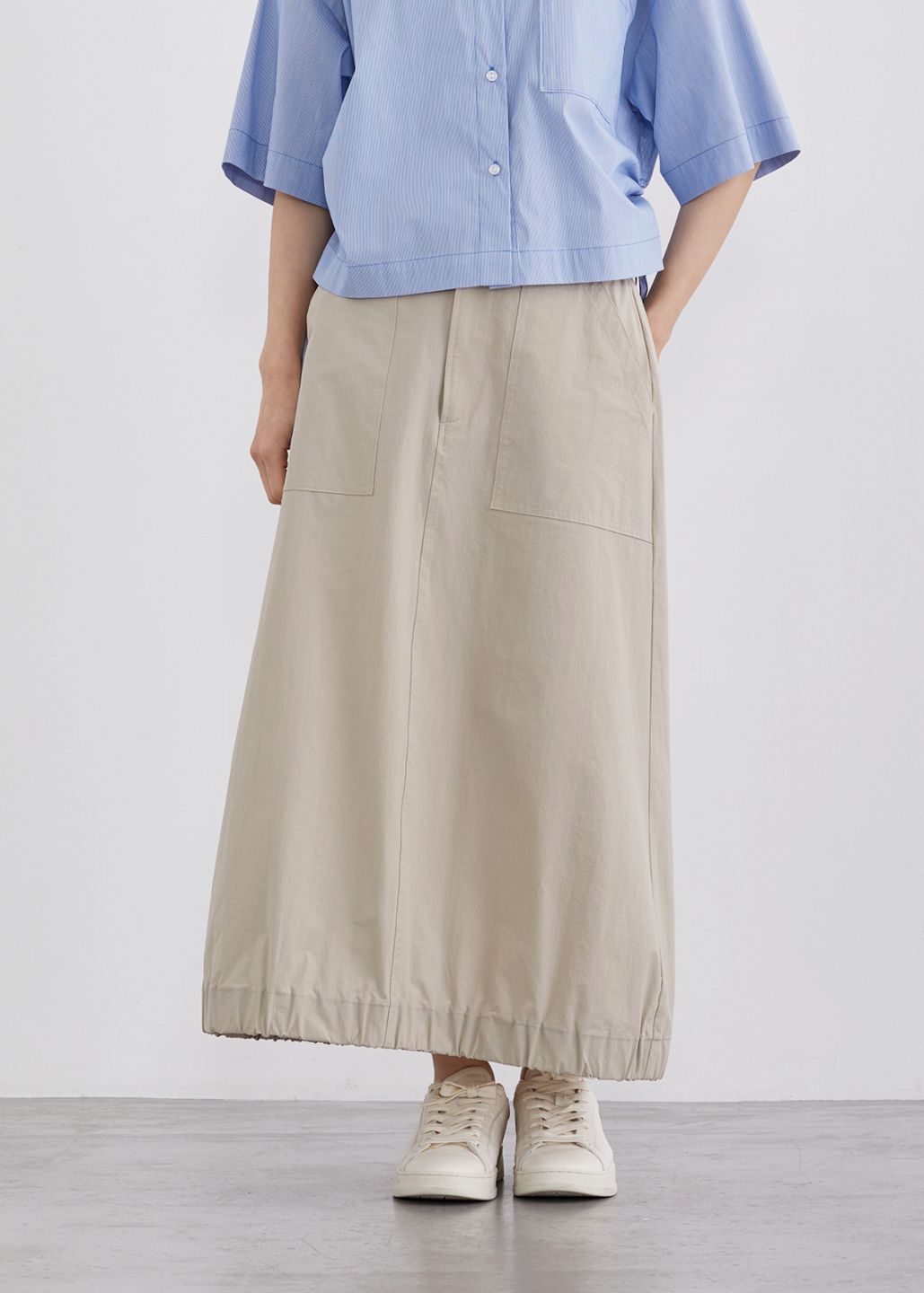 BRAND,LUIS MARI | Cour Carre an ONLINE STORE