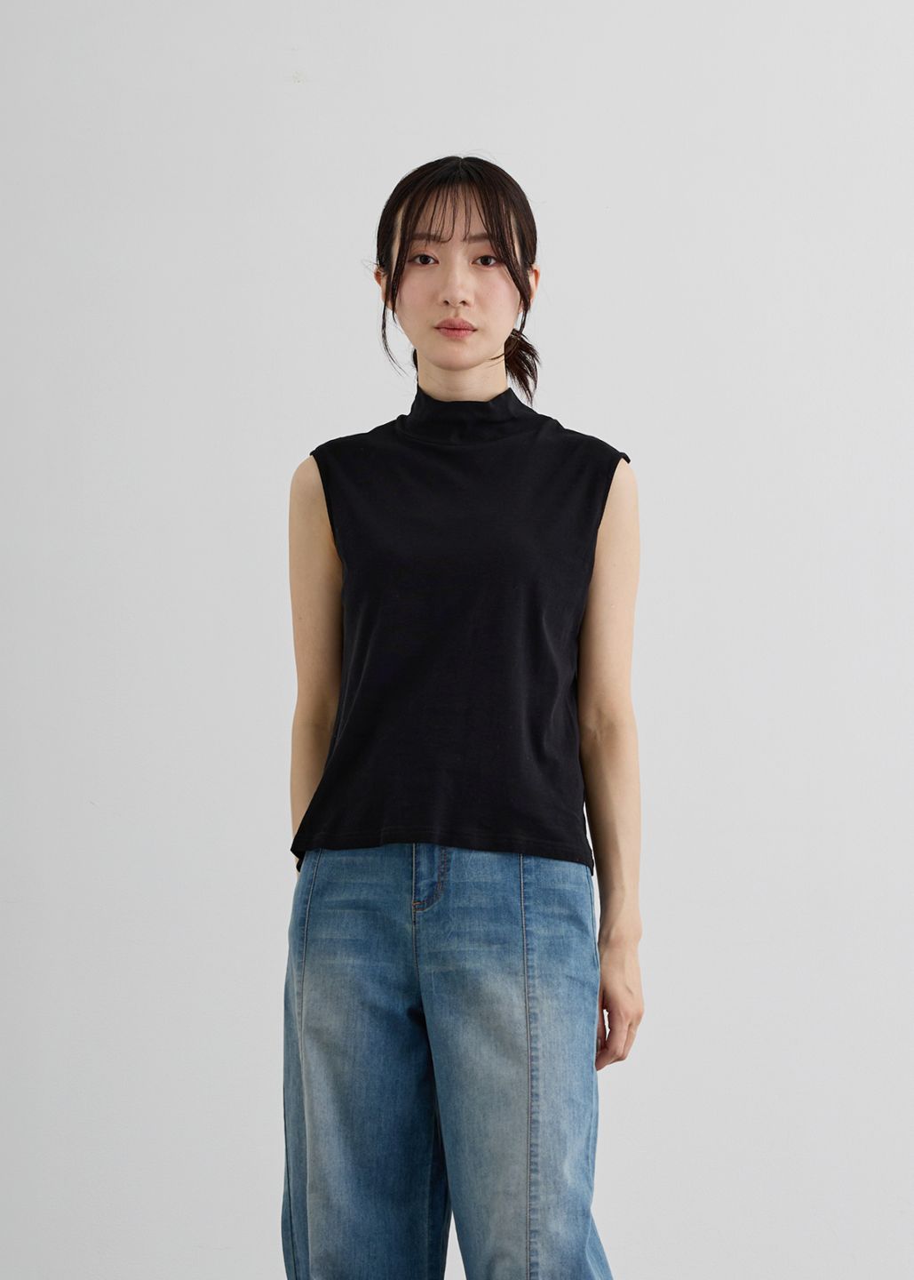 TOPS | Cour Carre an ONLINE STORE
