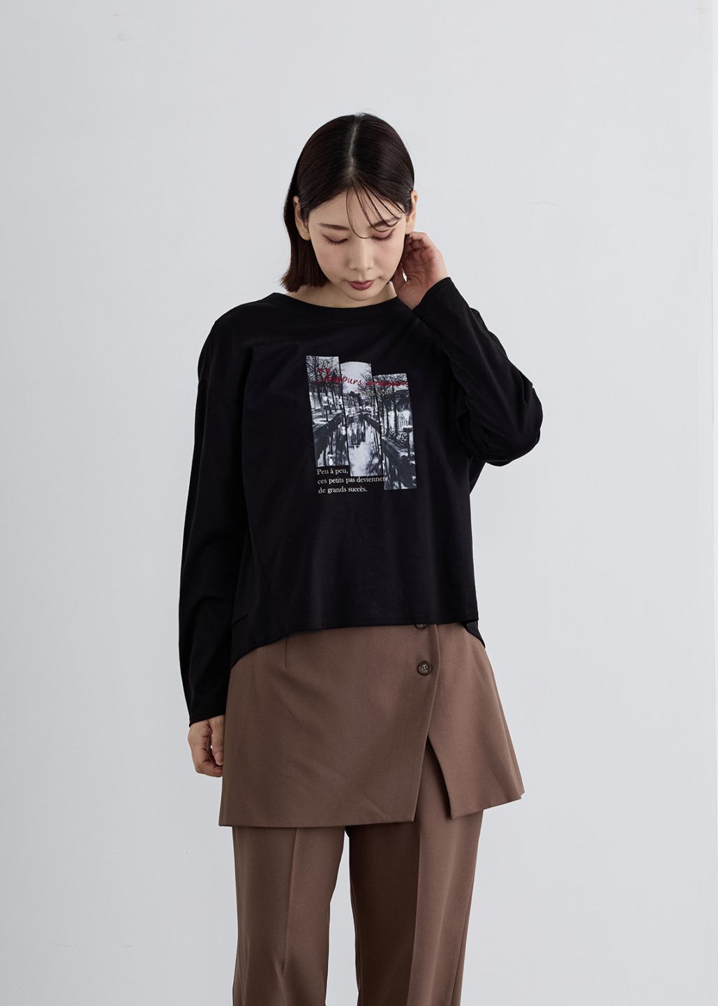 TOPS | Cour Carre an ONLINE STORE