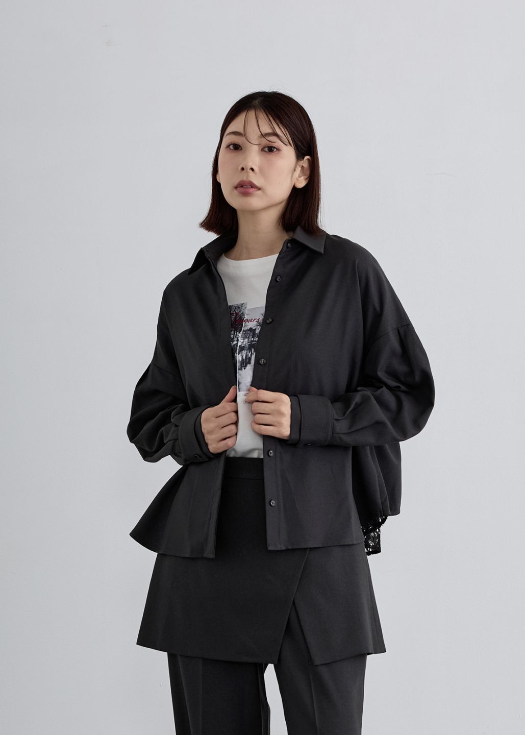 TOPS | Cour Carre an ONLINE STORE