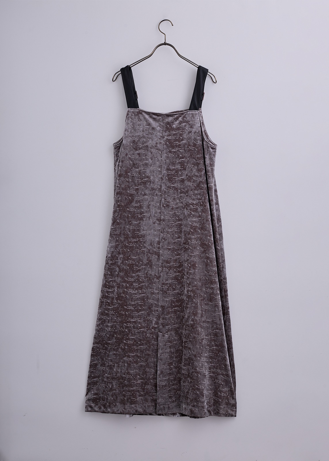 【neuf cent neuf】エンボスロゴ ベロア ジャンバースカート