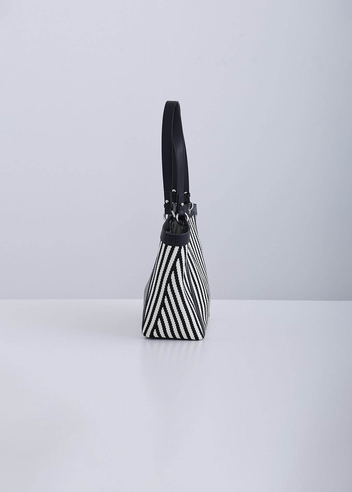 【PLUS an】ジャガード織り ワイド トート バッグ