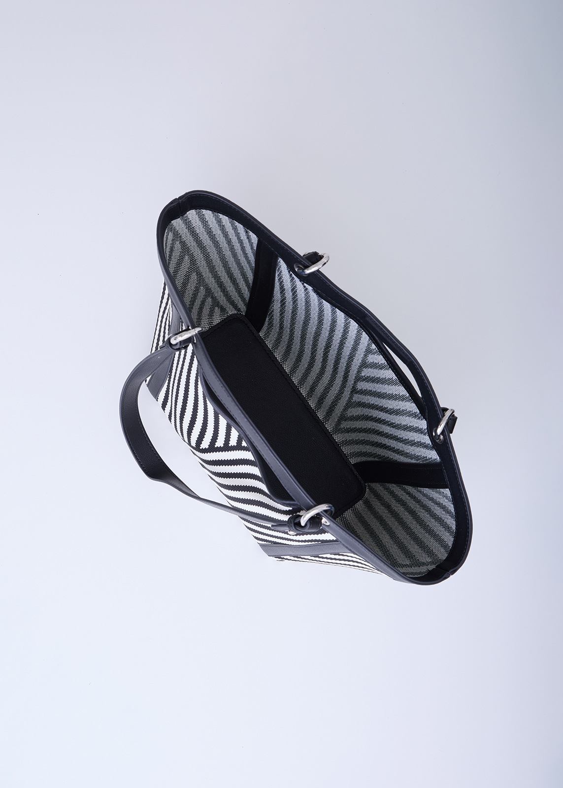 【PLUS an】ジャガード織り ワイド トート バッグ