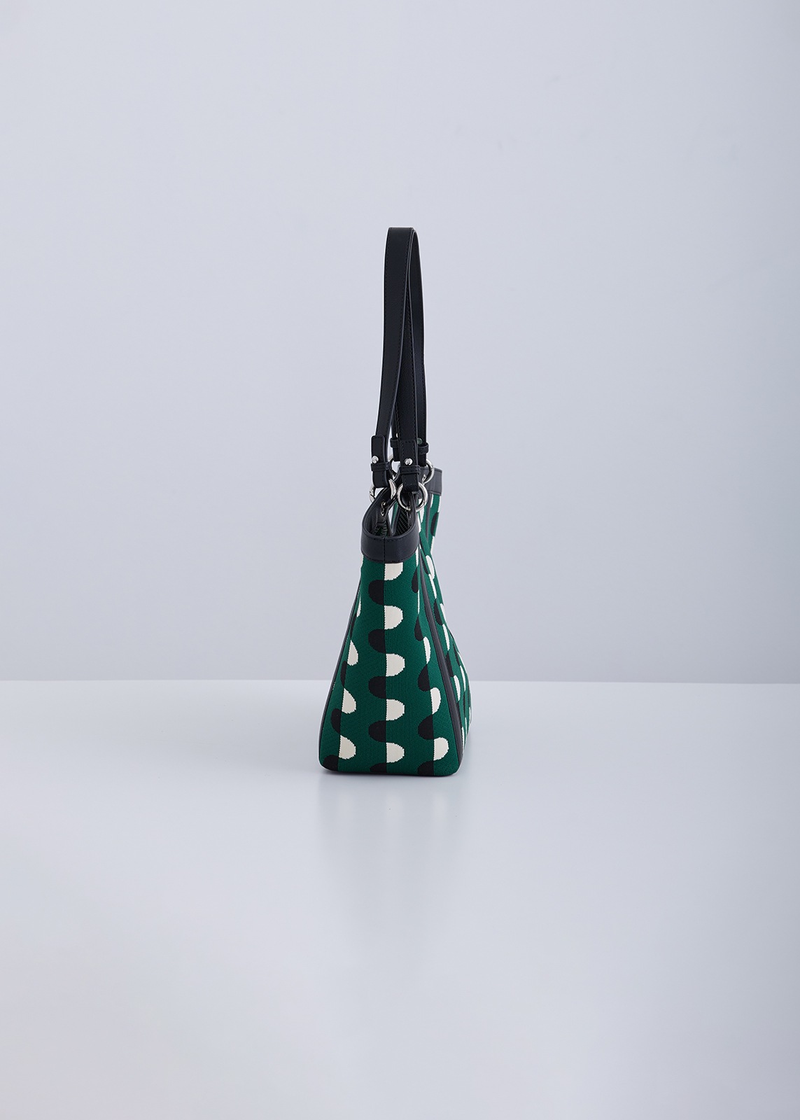 【PLUS an】ジャガード織り ワイド トート バッグ