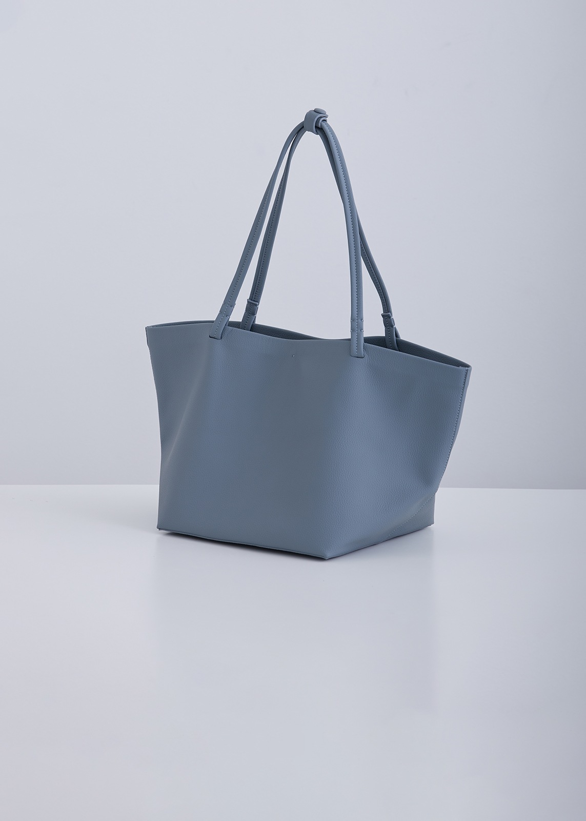 【PLUS an】ソフト レザー トート バッグ