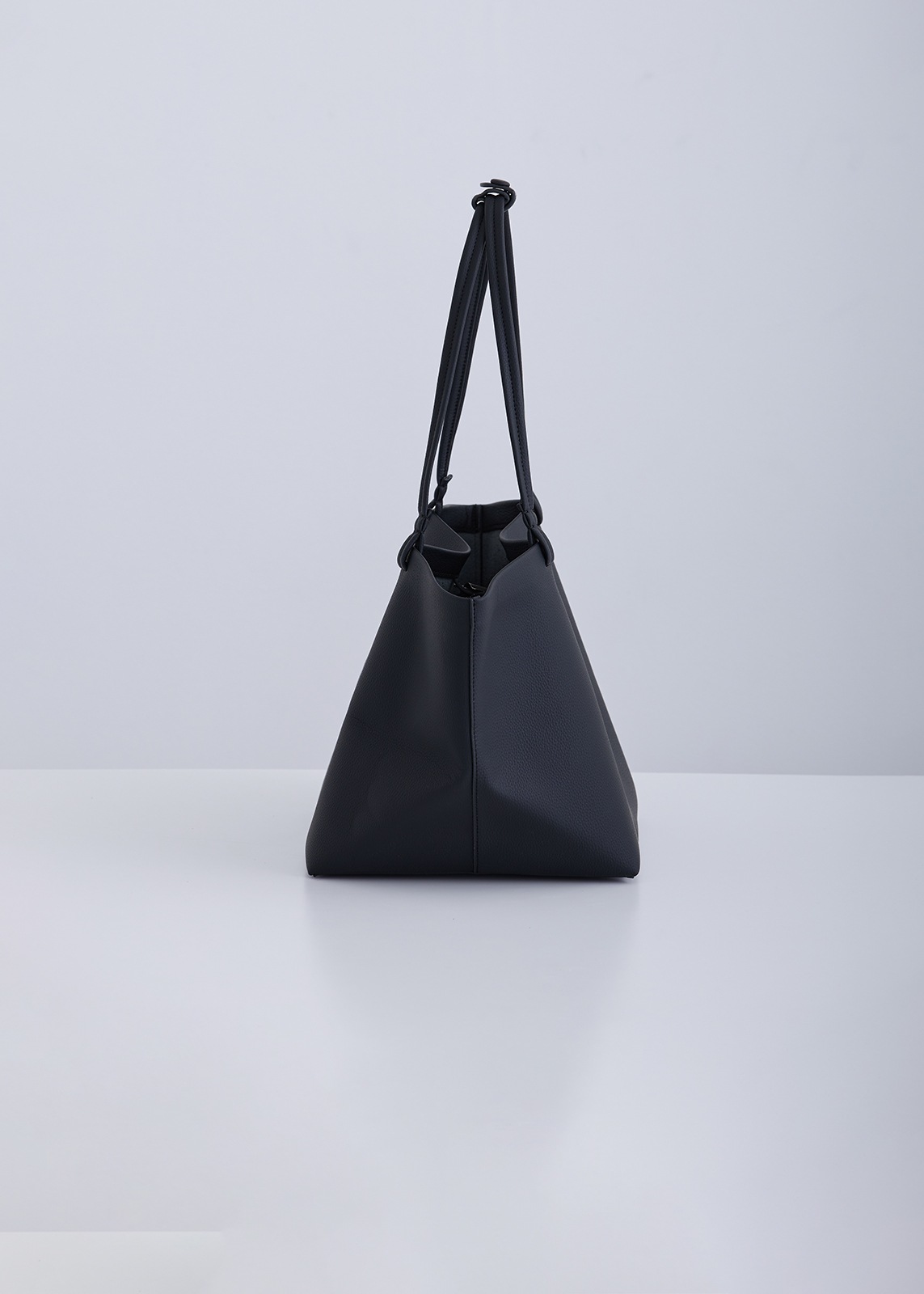 【PLUS an】ソフト レザー トート バッグ