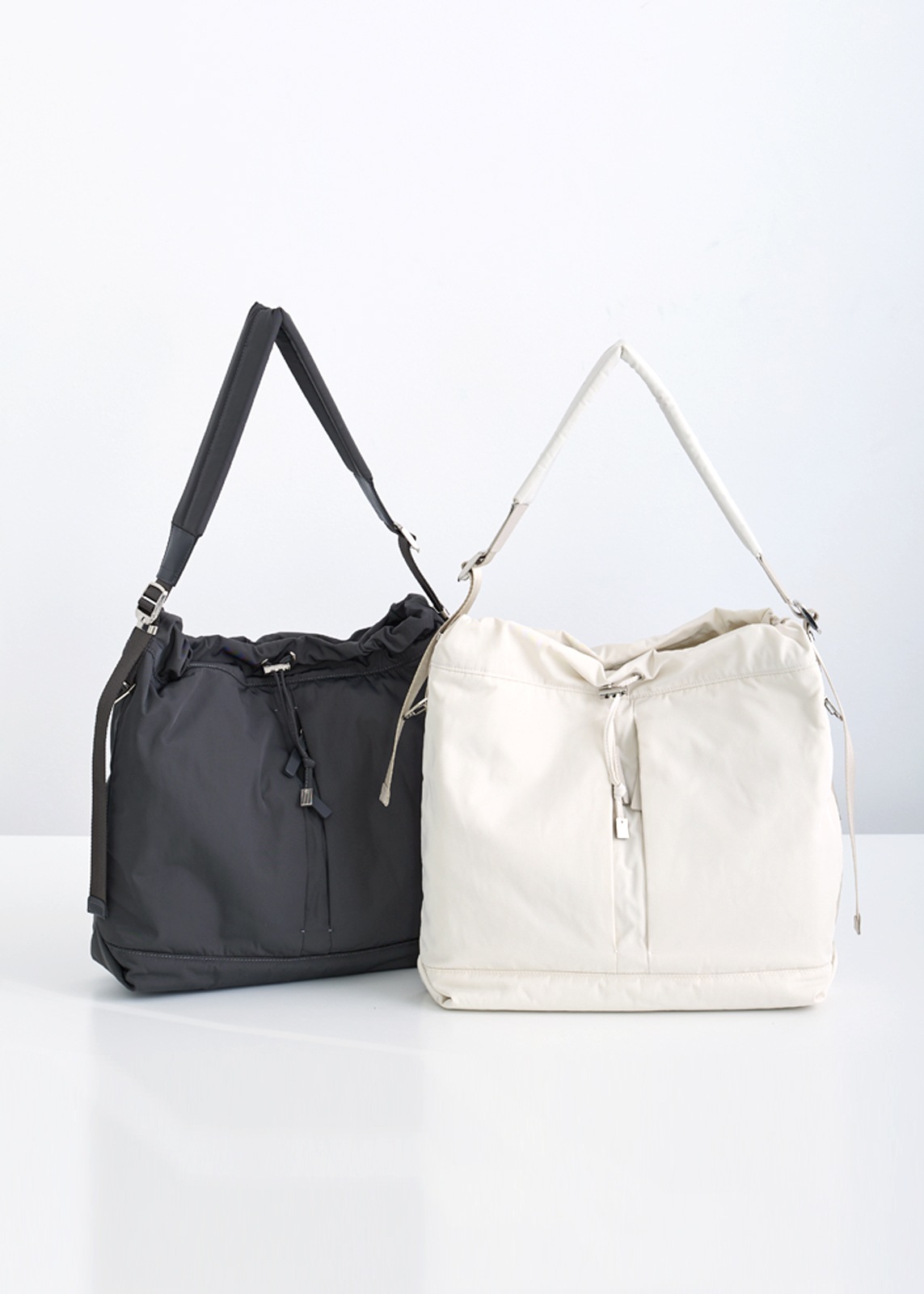 【story.(ストーリー)】ドローストリング ショルダー バッグ