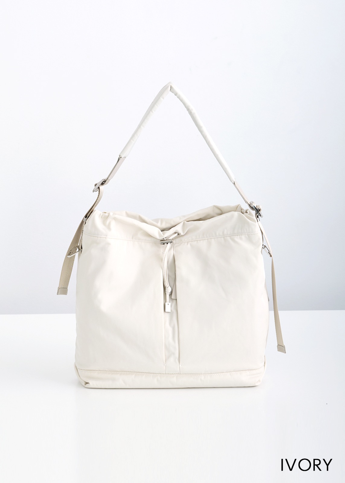 【story.(ストーリー)】ドローストリング ショルダー バッグ