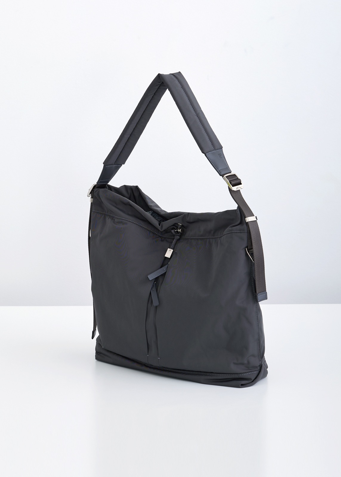 【story.(ストーリー)】ドローストリング ショルダー バッグ