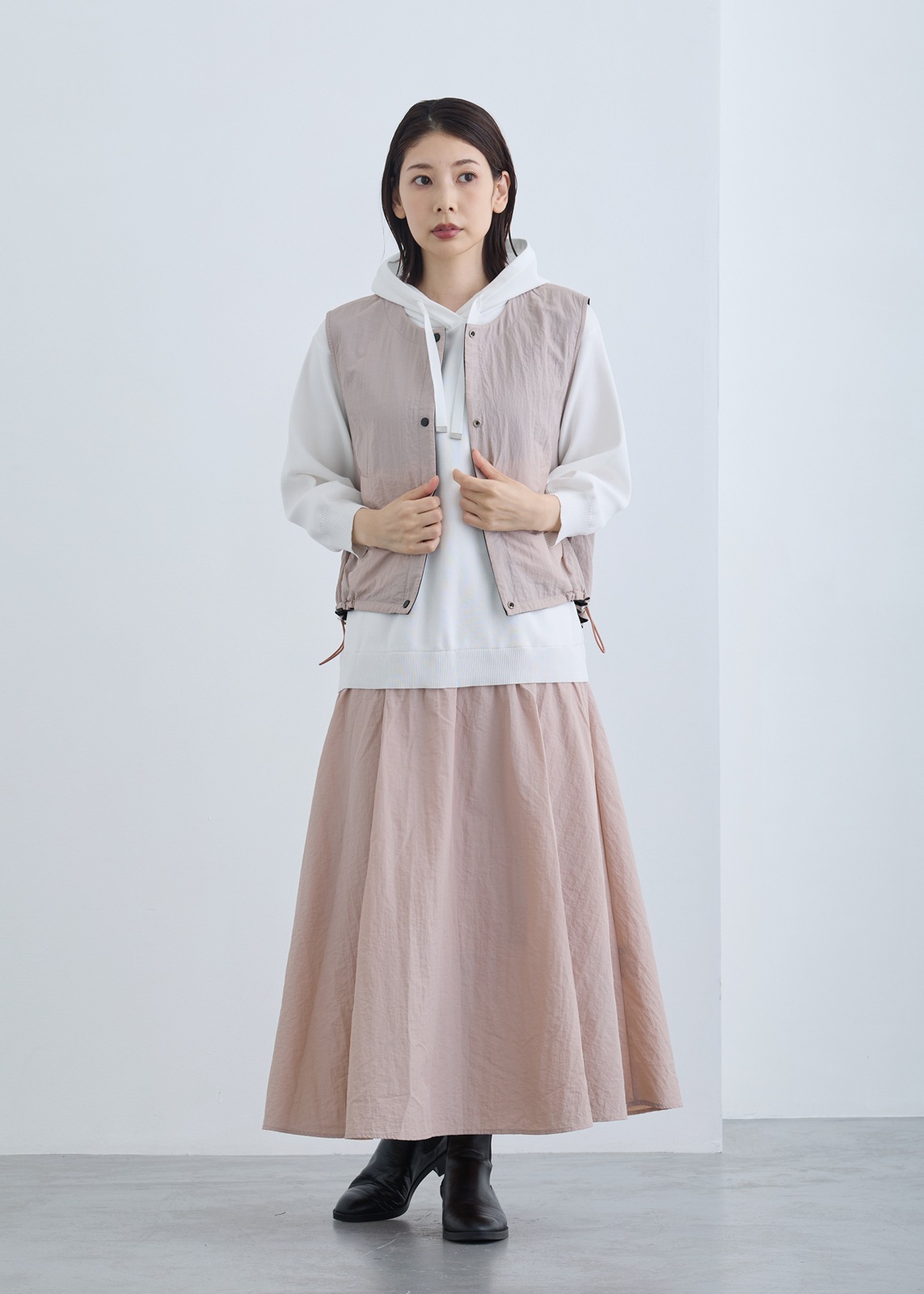 【Femicite】ラムレザーノーカラーベスト