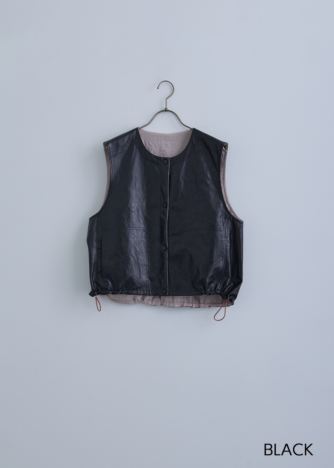 【Femicite】ラムレザーノーカラーベスト