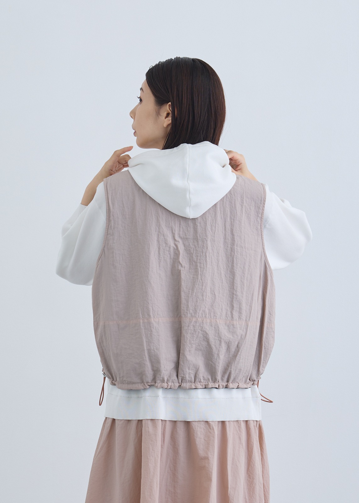 【Femicite】ラムレザーノーカラーベスト