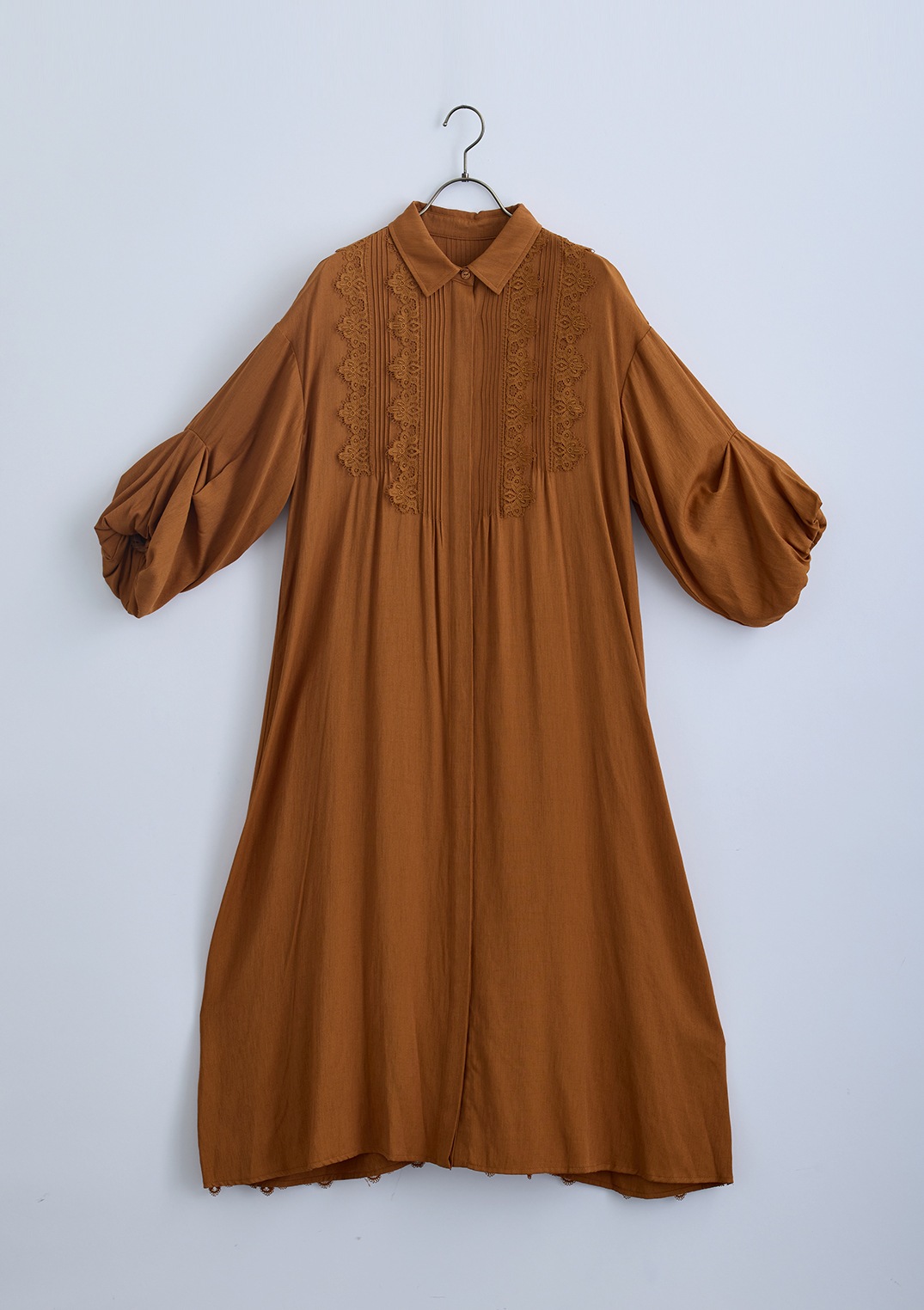 【KOOS】 タックレースワンピース