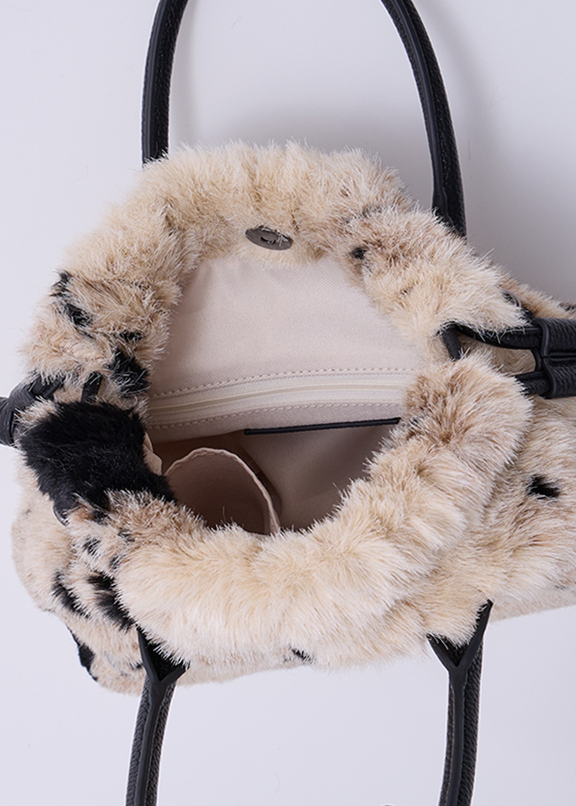 【PLUS an】エコファー アニマル バッグ〈ミディアム〉