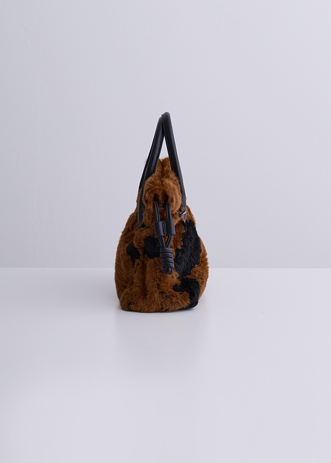 【PLUS an】エコファー アニマル バッグ〈ミディアム〉