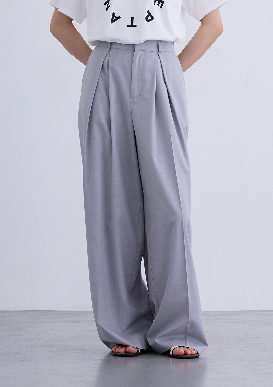 【neuf cent neuf】ライト タッチツイル タック ワイド パンツ