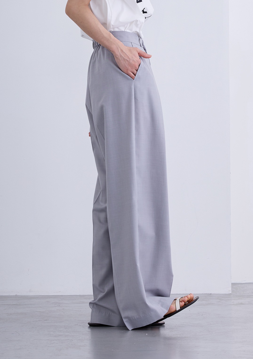 【neuf cent neuf】ライト タッチツイル タック ワイド パンツ