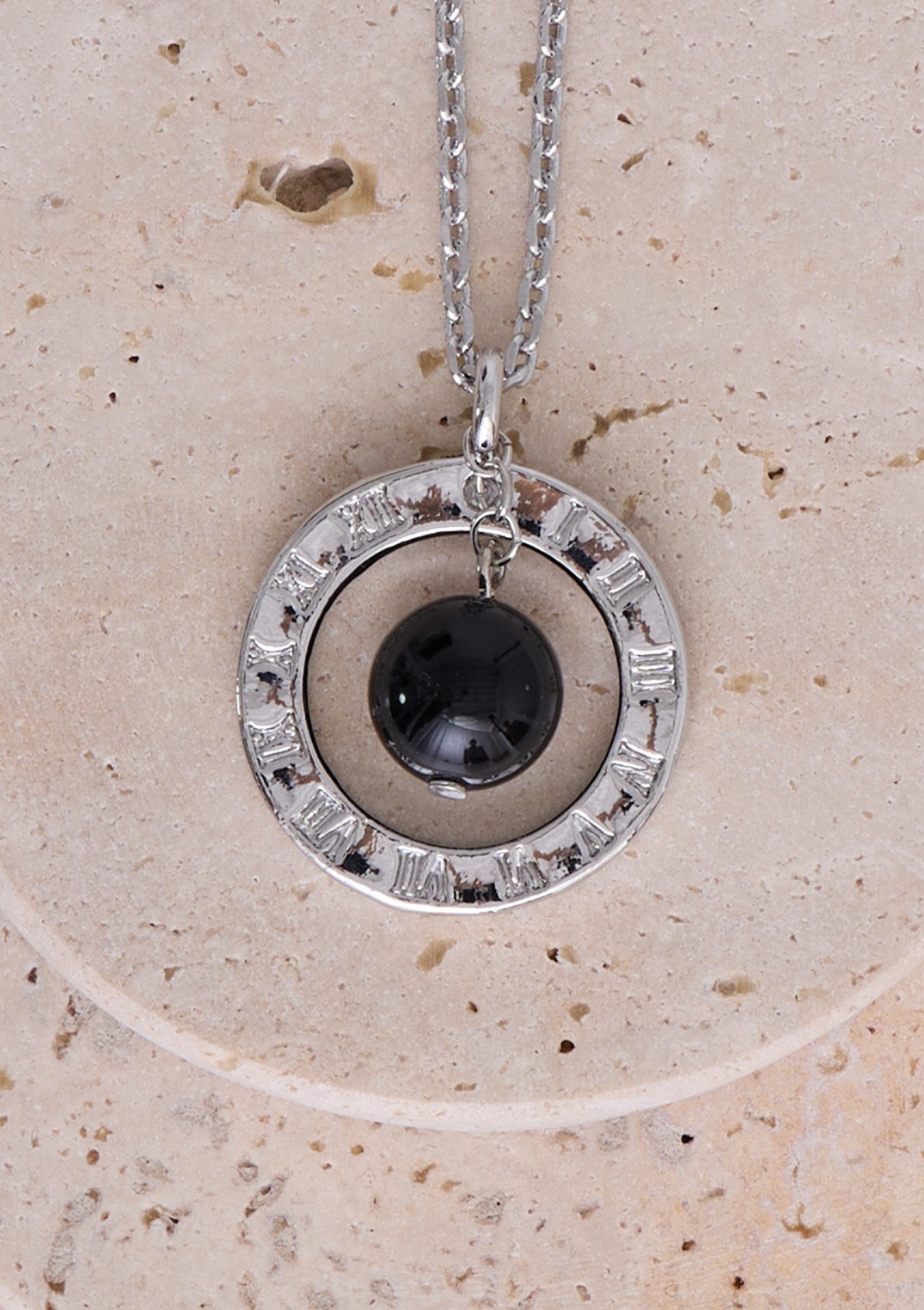 【PLUS an】ローマンリング ブラックストーン ネックレス