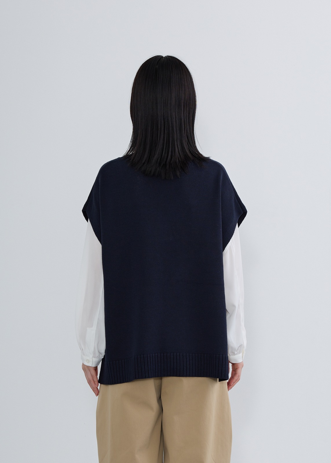 【LUIS MARI】 ポイントロゴベスト