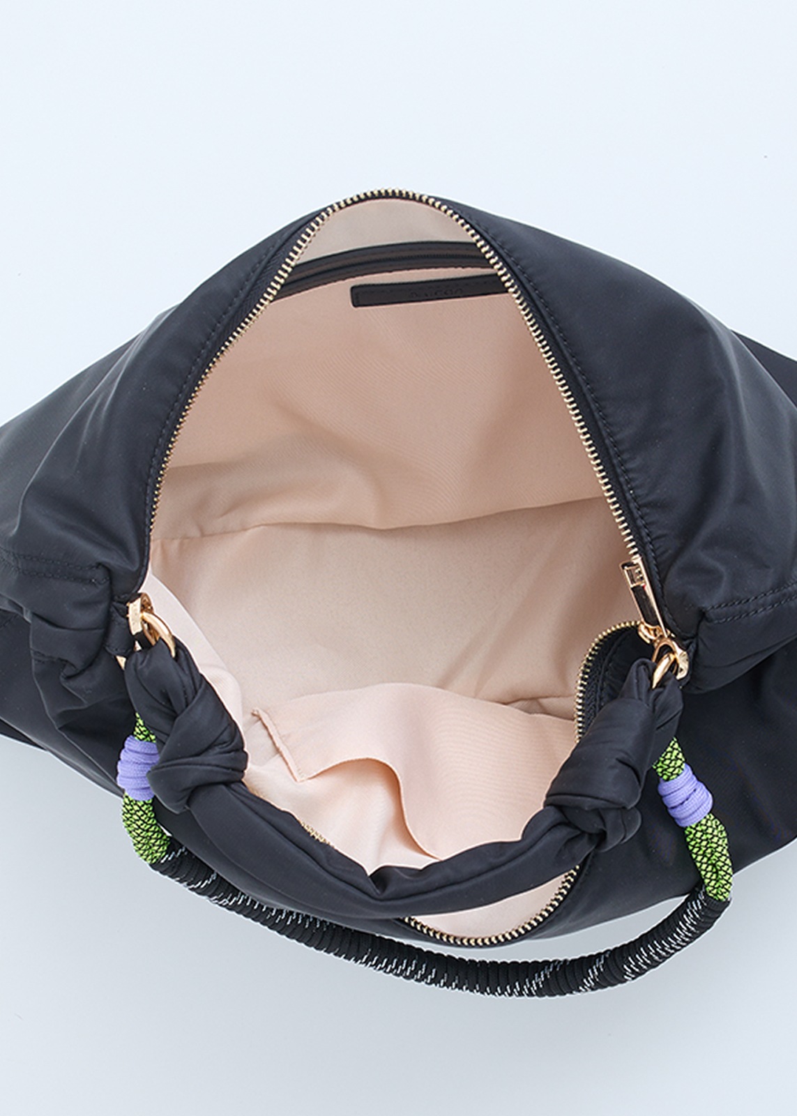 【PLUS an】シャーリングバッグ