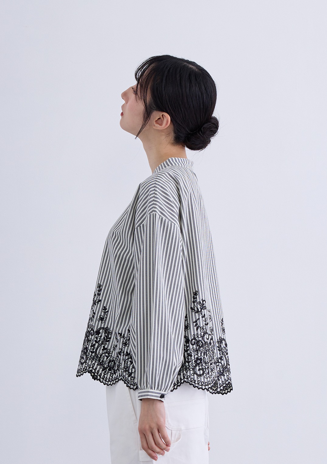 【LUIS MARI】エンブロイダリー ブラウス